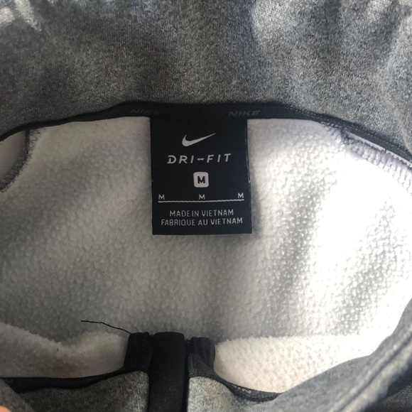 Nike Fleece Sweatshirt - Picture 2 of 2